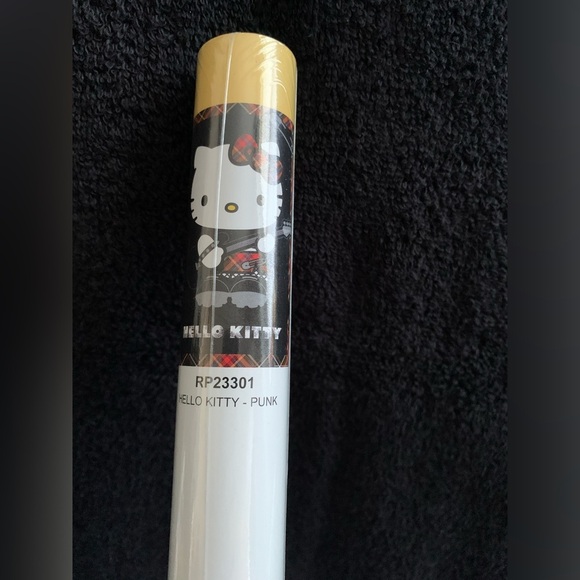 2 New Hello Kitty Trends Posters 22.37 x 34” - Picture 4 of 7